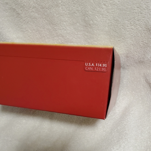 NEW IN BOX HALLMARK KEEPSAKE ORNAMENT NASCAR MATT KENSETH #17 2005 - Picture 5 of 5